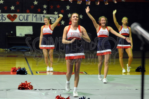 8-28 WA Pep Rally 180.JPG - SCRIVENER D300